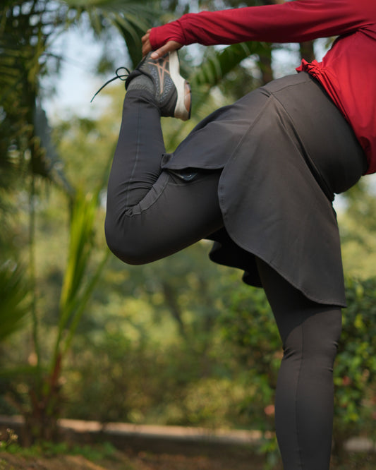 The Pipit Skirted Leggings (Black)